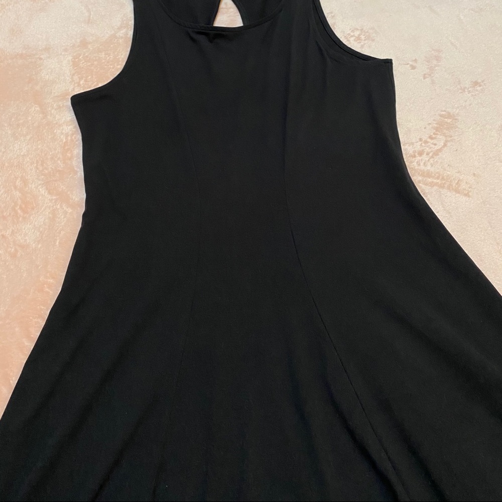 Mudd • Keyhole Shift Dress - Picture 3 of 5